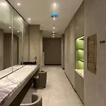 Ultra Luxury Apartment *